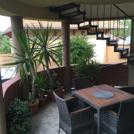 Szabo Vendeghaz Holiday home *