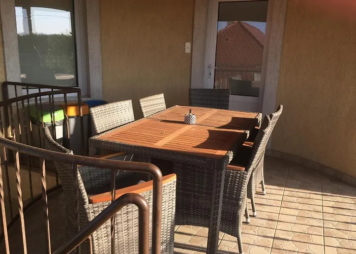 Szabo Vendeghaz Holiday home Zamardi
