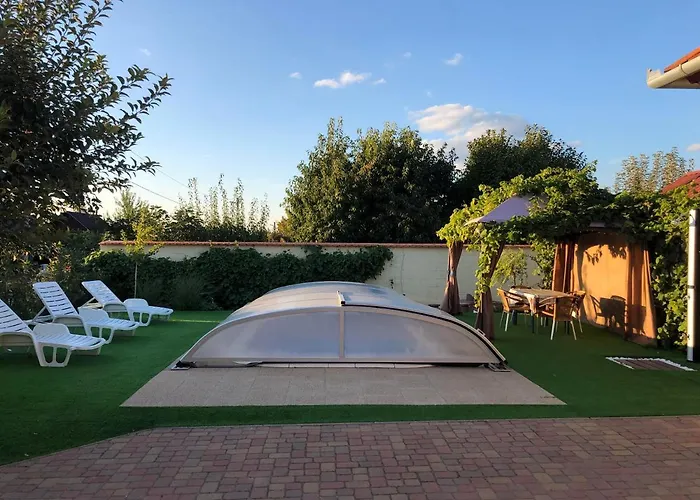 Szabo Vendeghaz Holiday home Zamardi