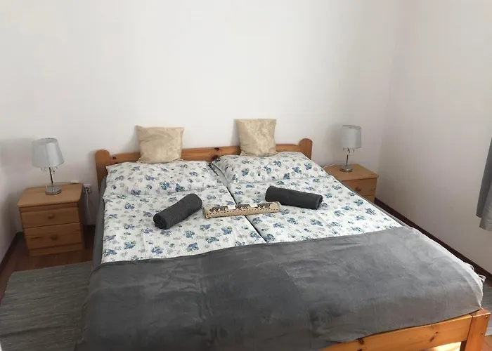Szabo Vendeghaz Holiday home Zamardi