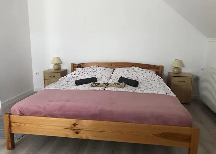 Szabo Vendeghaz Semesterbostad *